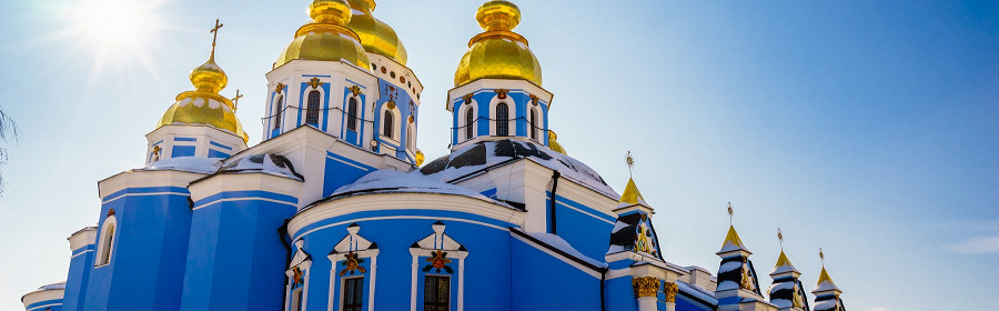 Михайловский Златоверхий монастырь зимой. Киев