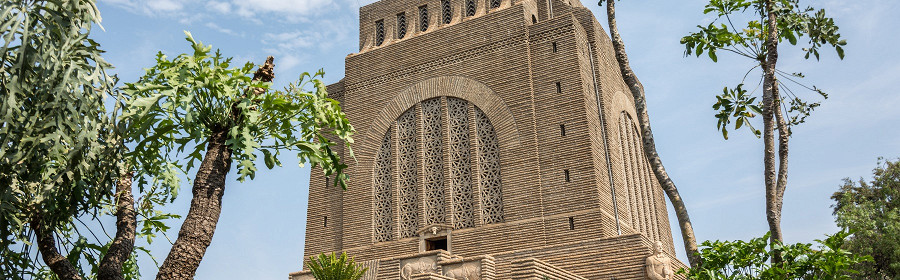 Памятник Воортреккеру к югу от Претории (Цване)