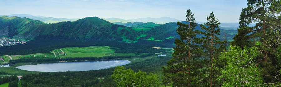 Озеро Манжерок, панорамный вид