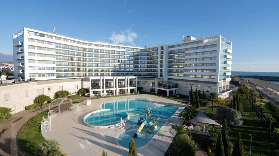 Stati/nastalo-vremya-bezhat-bystree-kak-mantera-hotels-ishchet-novye-tochki-rosta