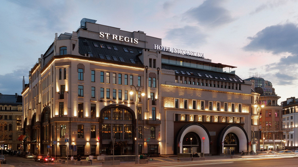 Stati/snizhenie-sprosa-eto-vyzov-the-st-regis-moscow-nikolskaya-o-gibkosti-i-prodazhakh-v-premialnom-segme