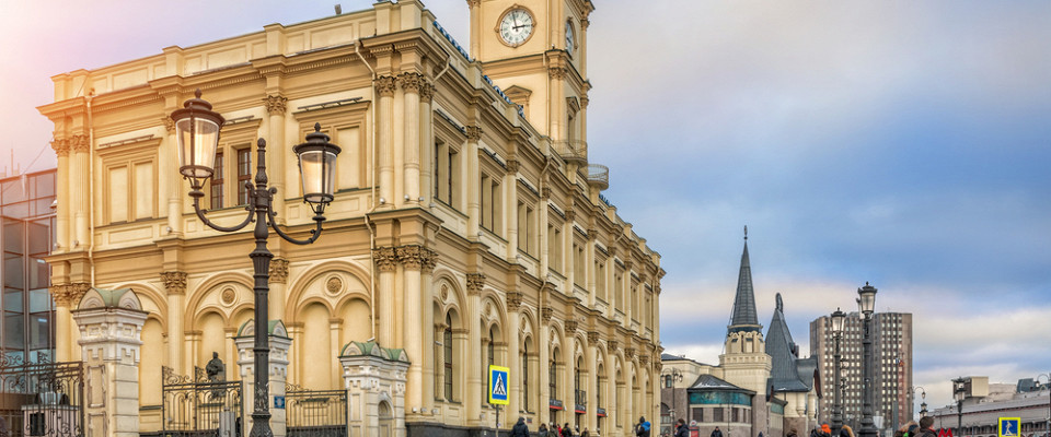 Журнал/Как добраться до Ленинградского вокзала в Москве: маршруты и советы