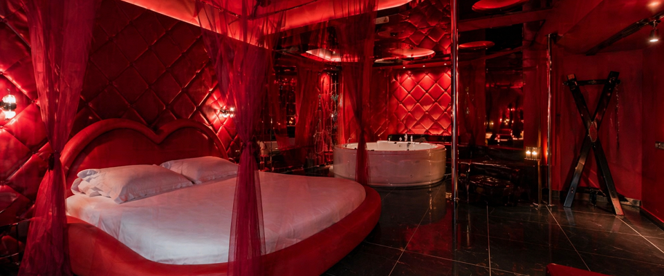 Журнал/Выживут только БДСМ-отели: жесткий комментарий эксперта о перспективах рынка