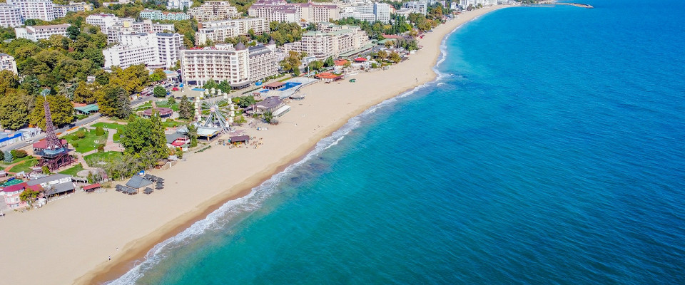 Журнал/Впервые видела, чтобы спасатели не пускали в воду: отзыв об отдыхе в Болгарии