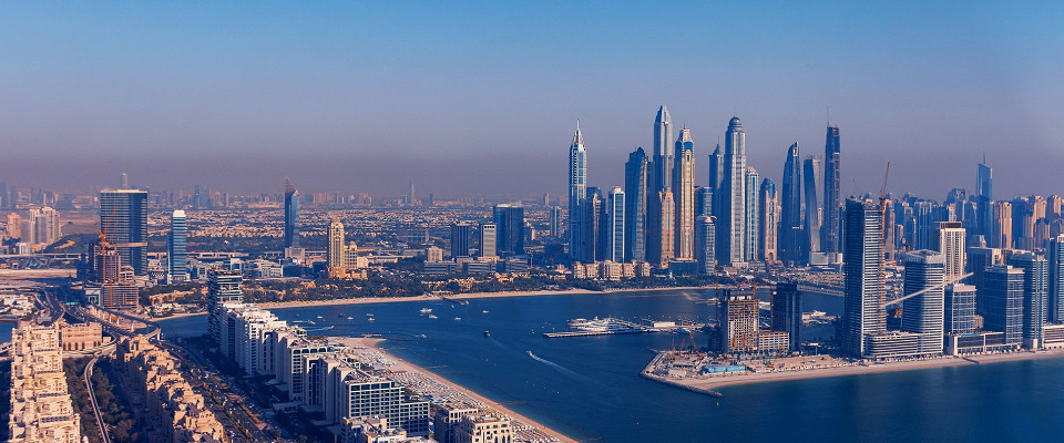 Журнал/ОАЭ устали от туристов — и это уже видно