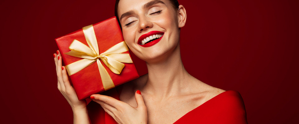 Журнал/10 лучших подарков на 8 марта, найденных на AliExpress
