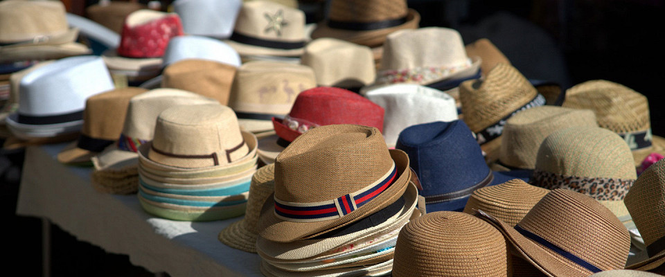 Журнал/Соломка и рафия: выбираем шляпку для лета