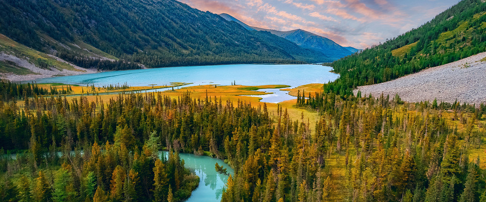 Журнал/5 неожиданных осенних локаций, которые круче Сочи, но о них никто не знает: рассказывает эксперт