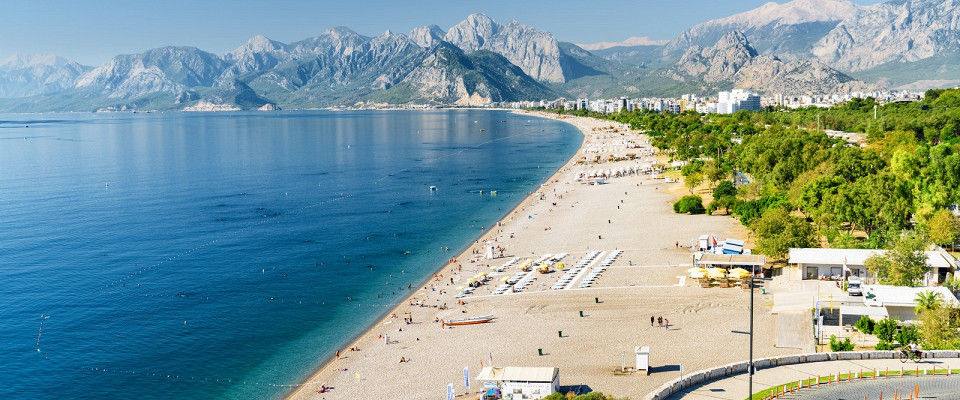 Журнал/Стоит ли ехать в Турцию летом или лучше осенью