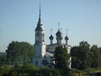 Вид за реку с колокольни.