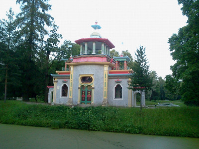 Скрипучая беседка