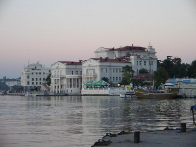 Севастополь. Вечер в Артбухте.