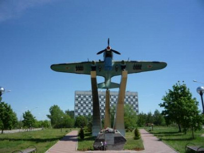Памятник ИЛ-2.