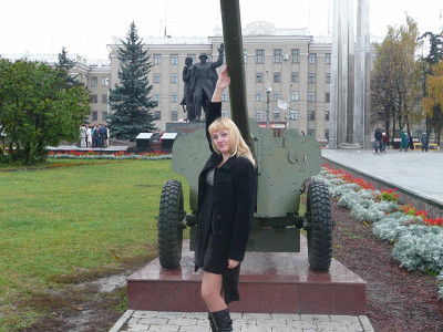 площадь у вокзала, в народе "Три штыка"