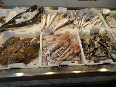 В магазине морепродуктов