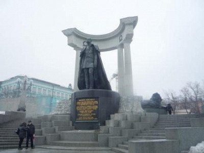 Памятник Александру Второму