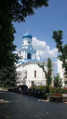 Фасад лавры