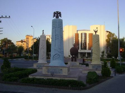 Комплекс памятников.