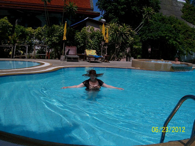 бассейн отеля Bill Resort