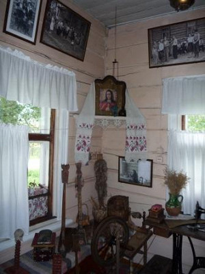 Красный угол светлицы.