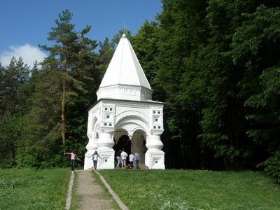 Часовня-крест.