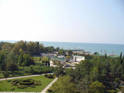 вид из номера частично на море