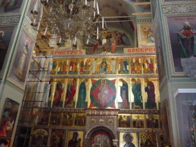 Иконостас.
