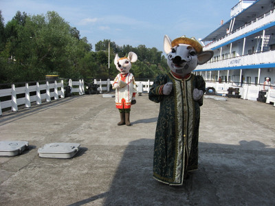 встреча туристов на причале