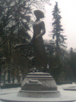 памятник Соломии Крушельницкой