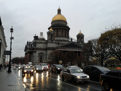 Собор поздней осенью