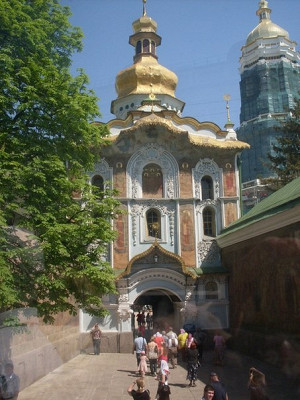 один из Храмов Лавры