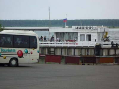 У причала