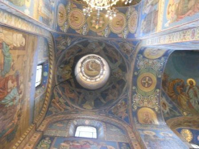 Купол с изображением Богоматери.