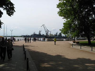 Современные военные корабли в Кронштадте
