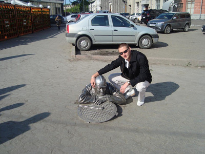 Памятник сантехнику Степану