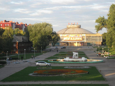 Здание цирка