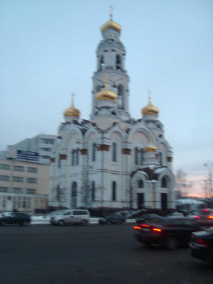 Храм недалеко от Плотинки