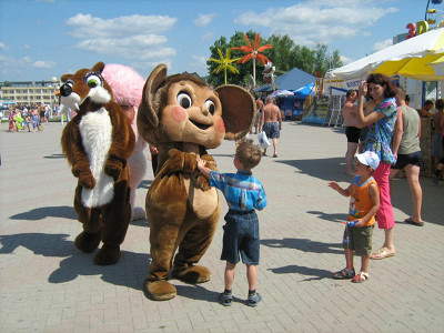 возле  пляжа