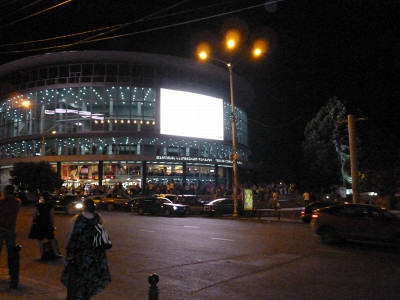 возле отеля