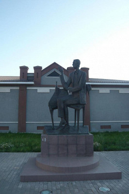 Памятник А.Северному