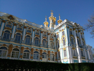 Величественный Екатерининский дворец...