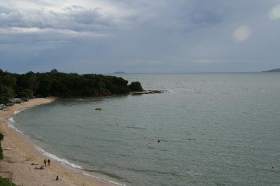 Море у отеля