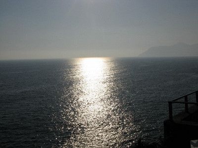 Море