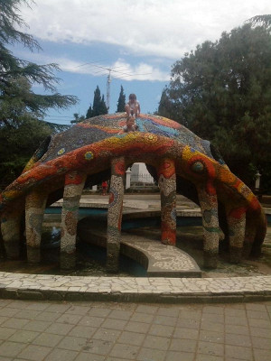 Кит в Парке в Алуште