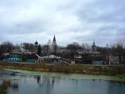 Вид на кремль от реки Серой.