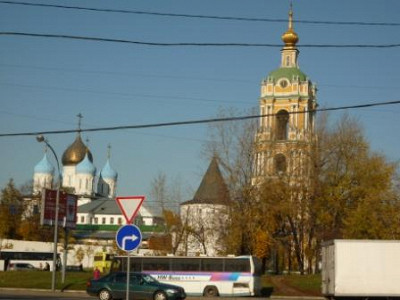 Вид на Новоспасский с площади