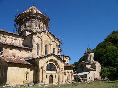 Храм Гелати