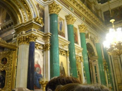 Фрагмент главного иконостаса.