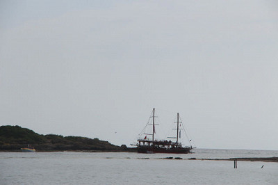 море