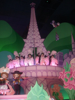 аттракцион «It’s a small world»